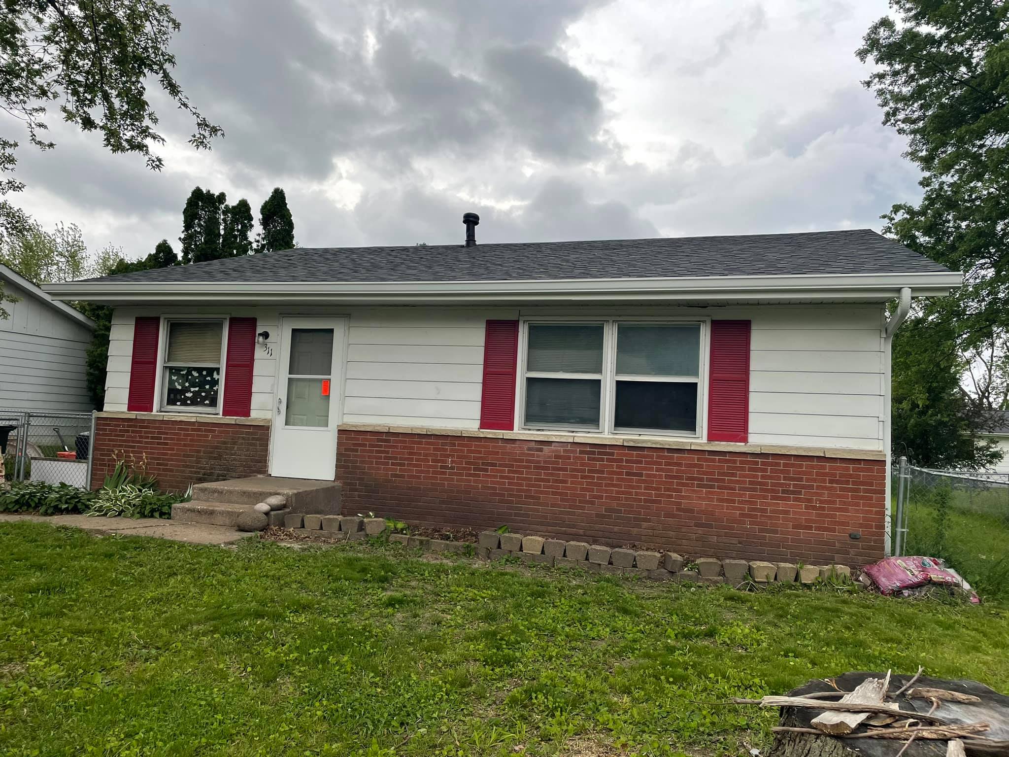 image of gutters installed on the front of the house near Moline, IL